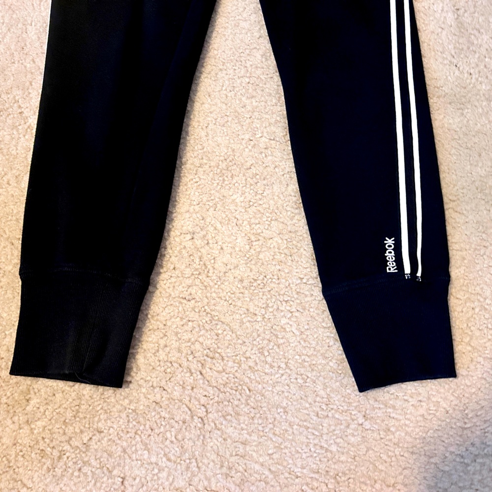 Women’s Reebok Sweatpants - Picture 4 of 7